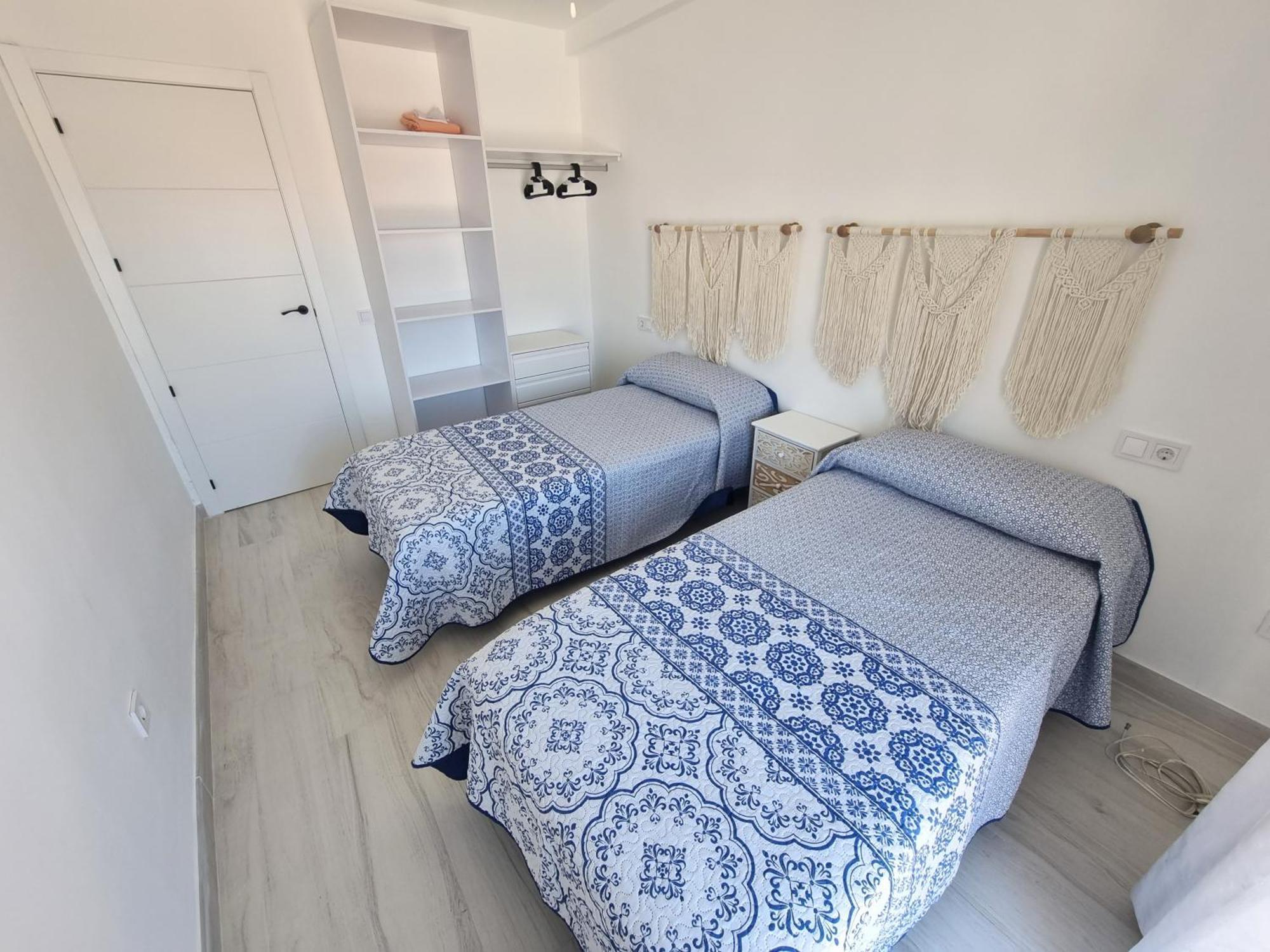 La Caracola I Beachfront & Center Apartment Fuengirola